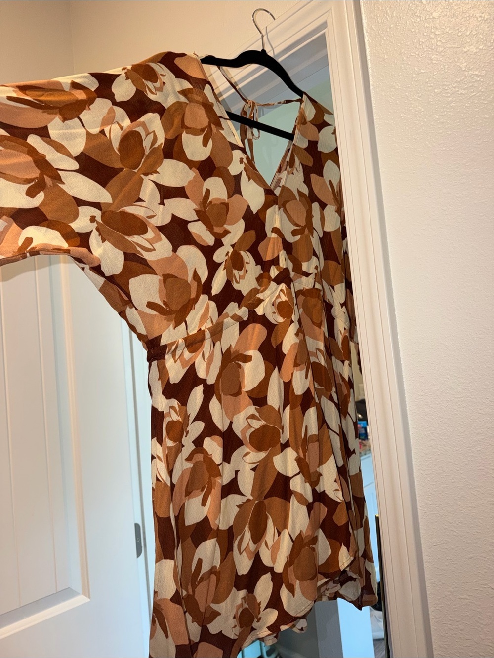 AaKaa Brown, Cream & Tan Floral Tie-Waist Midi Dress - Picture 4 of 4